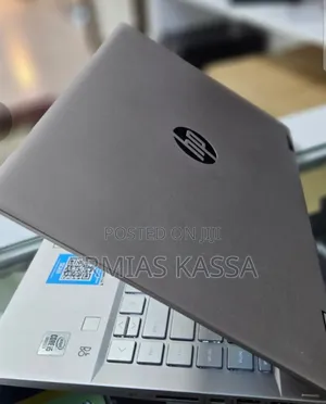 New Laptop HP Pavilion X360 14t 8GB Intel Core I5 SSD 256GB