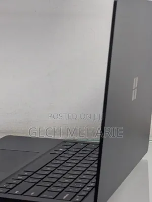New Laptop Microsoft Surface Laptop 5 16GB Intel Core I7 SSD 512GB