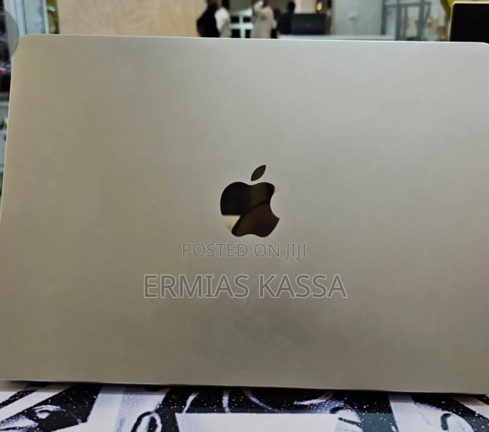 New Laptop Apple MacBook Air 2022 M2 8GB Apple M2 SSD 256GB