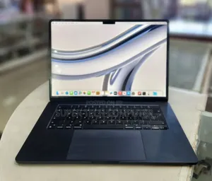 Photo - New Laptop Apple MacBook Air 2023 M2 8GB Apple M2 SSD 512GB