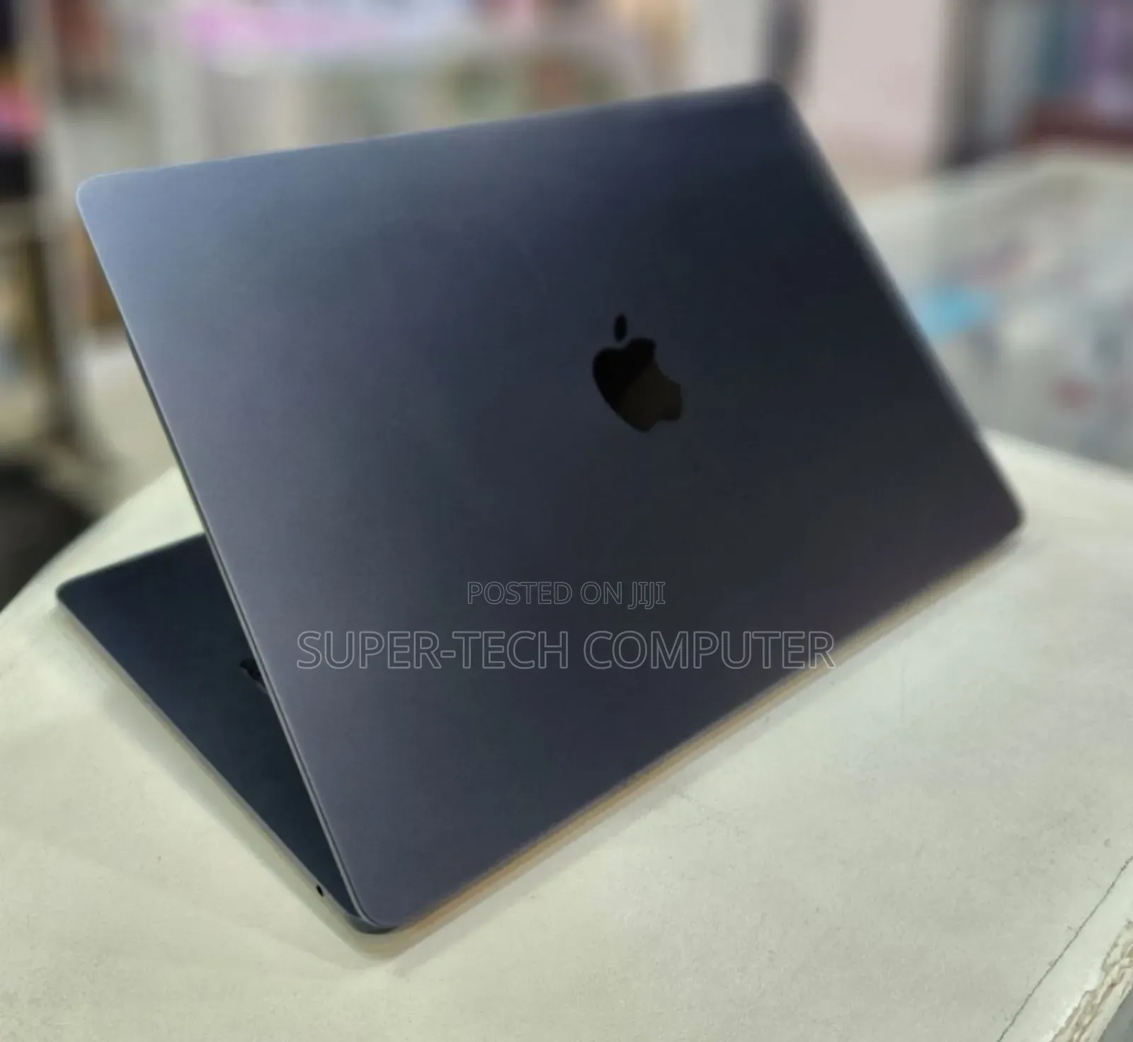 New Laptop Apple MacBook Air 2023 M2 8GB Apple M2 SSD 512GB