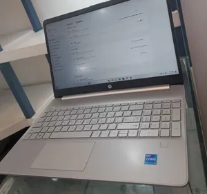 Photo - New Laptop HP Stream Notebook 8GB Intel Core I5 SSD 256GB