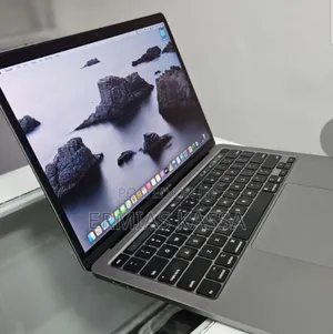 New Laptop Apple MacBook Pro 2017 8GB Intel Core I5 SSD 256GB