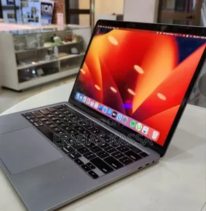 Photo - New Laptop Apple MacBook Pro 2020 16GB Intel Core I5 SSD 512GB
