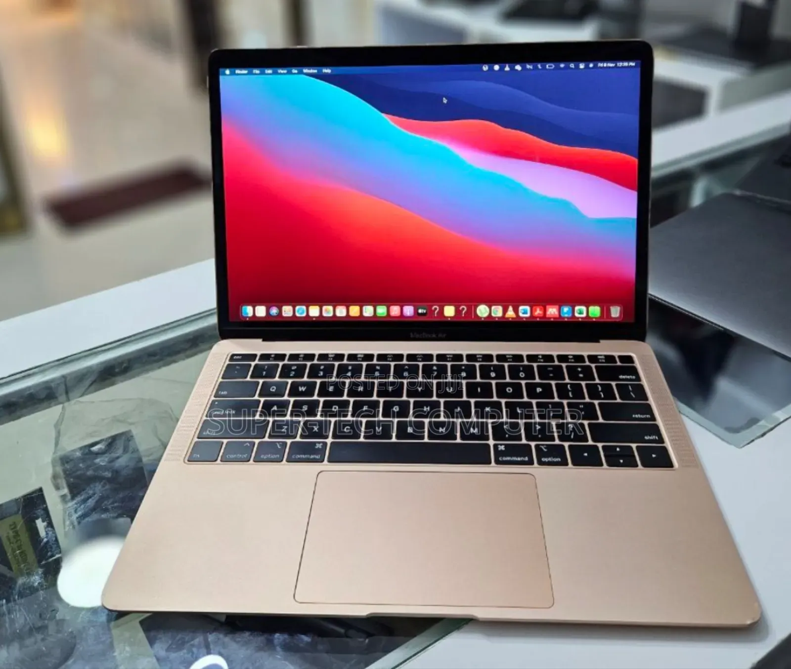 New Laptop Apple MacBook Air 2020 M1 8GB Apple M1 SSD 256GB