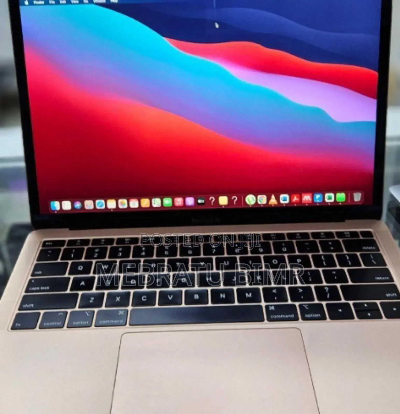 New Laptop Apple MacBook Air 2020 M1 8GB Apple M1 SSD 256GB