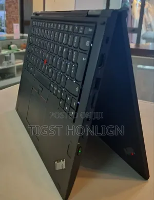 Photo - New Laptop Lenovo ThinkPad Yoga 370 8GB Intel Core I5 SSD 512GB