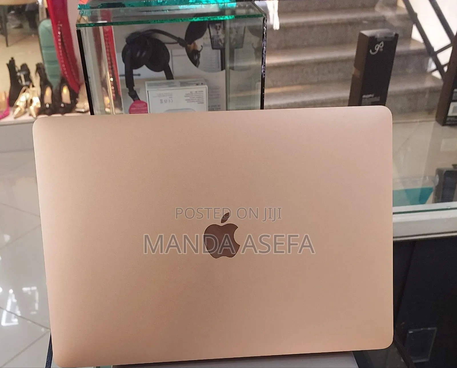 New Laptop Apple MacBook Air 8GB Apple M1 SSD 256GB