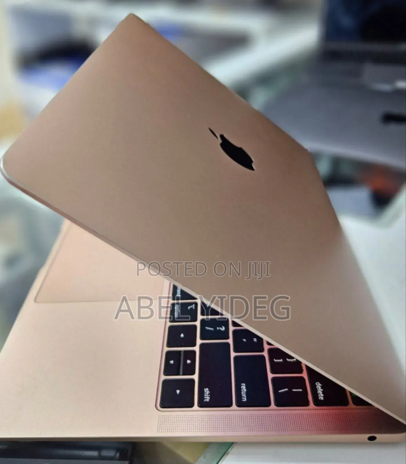 New Laptop Apple MacBook Air 2020 M1 8GB Apple M1 SSD 256GB