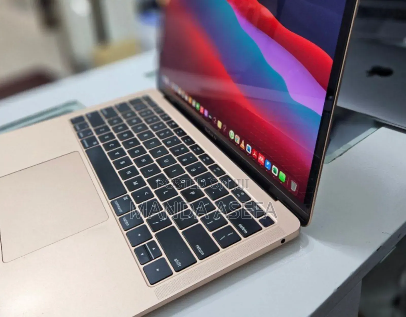 New Laptop Apple MacBook Air 8GB Apple M1 SSD 256GB