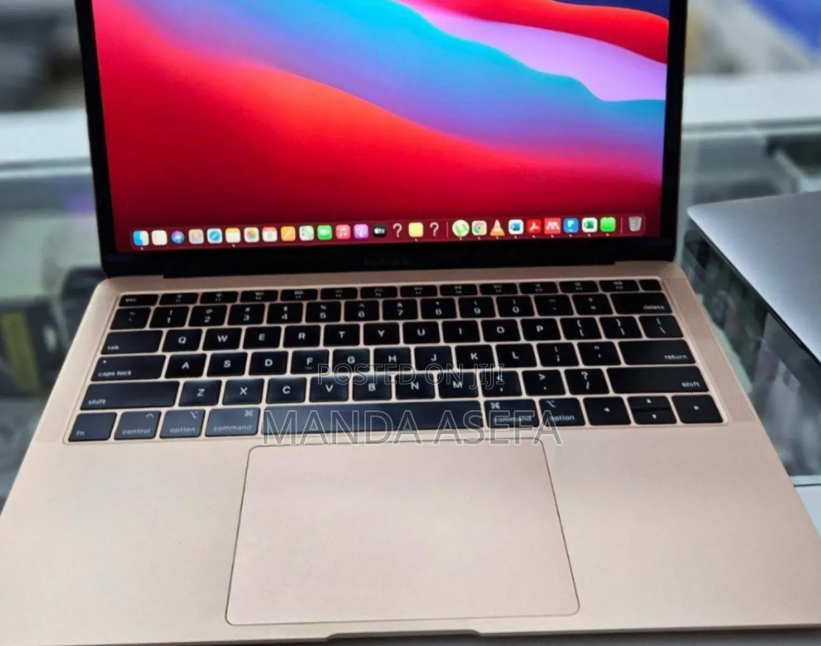 New Laptop Apple MacBook Air 8GB Apple M1 SSD 256GB