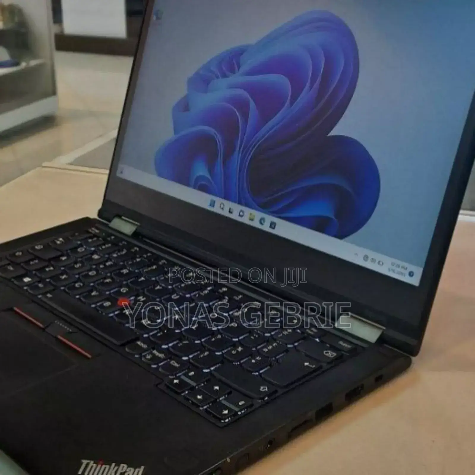 New Laptop Lenovo ThinkPad Yoga 370 16GB Intel Core I5 SSD 512GB