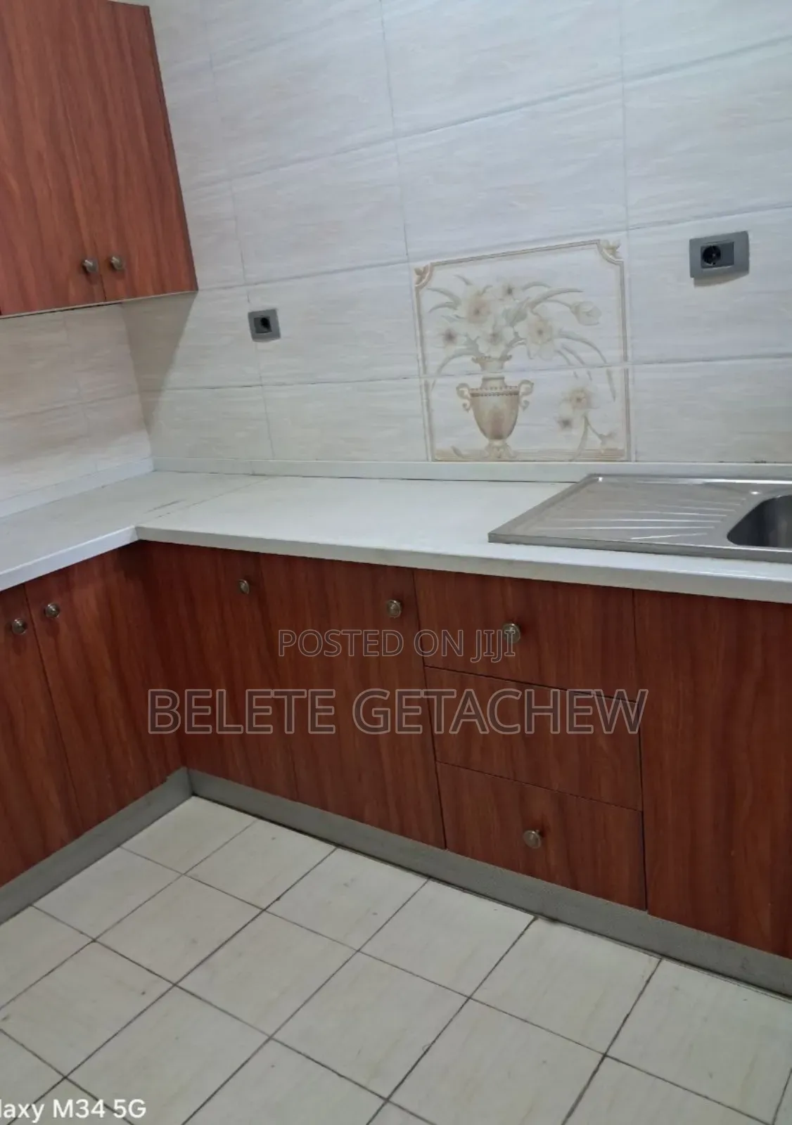 2bdrm Apartment in Cmc Yetebaberut, Bole for sale