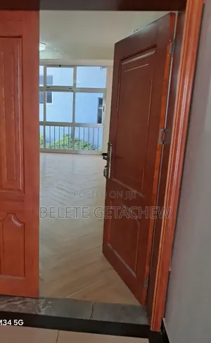 2bdrm Apartment in Cmc Yetebaberut, Bole for sale