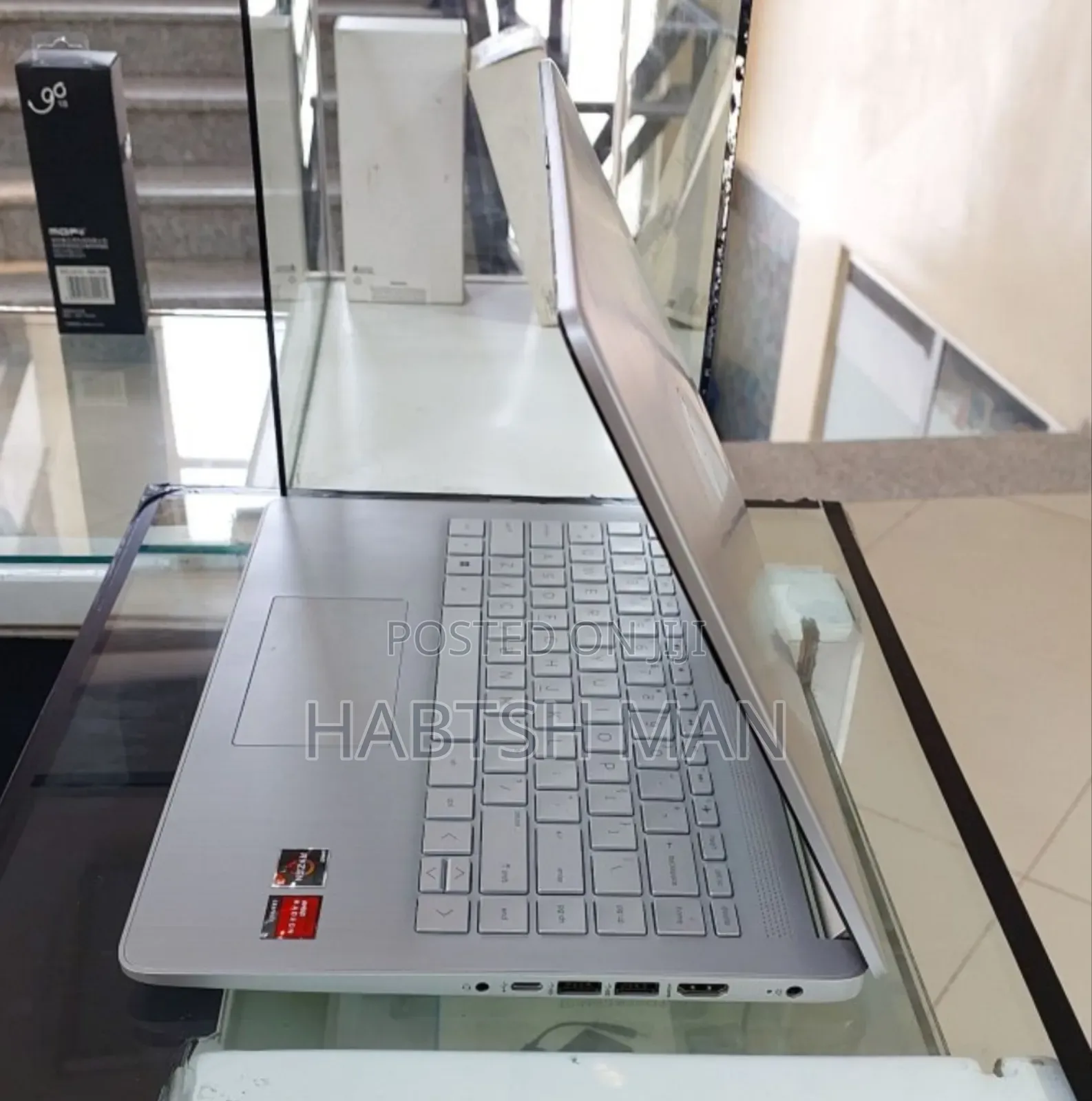 New Laptop HP Stream Notebook 8GB AMD Ryzen 3 SSD 512GB