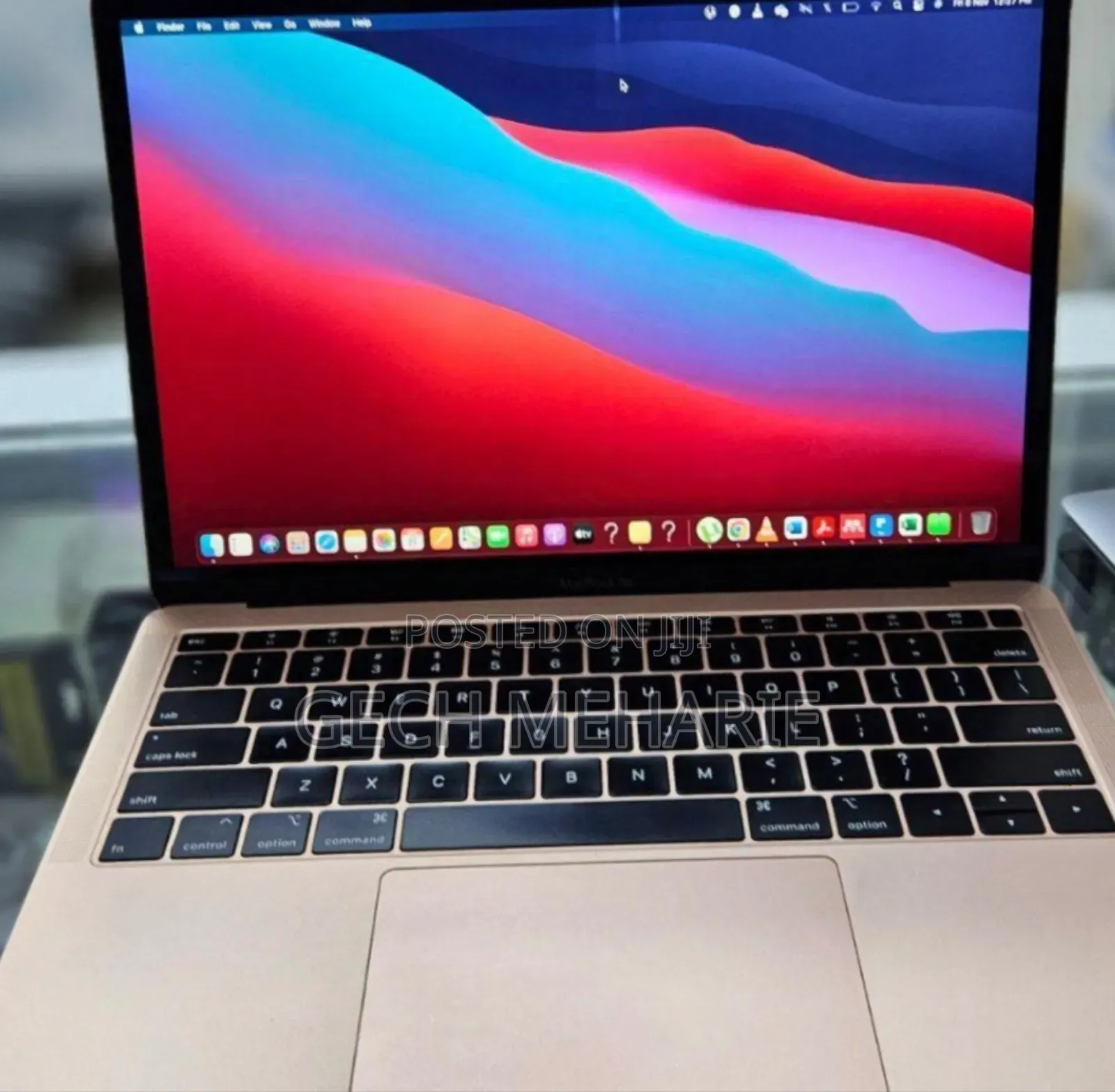 New Laptop Apple MacBook Air 2020 M1 8GB Intel Core I7 SSD 256GB