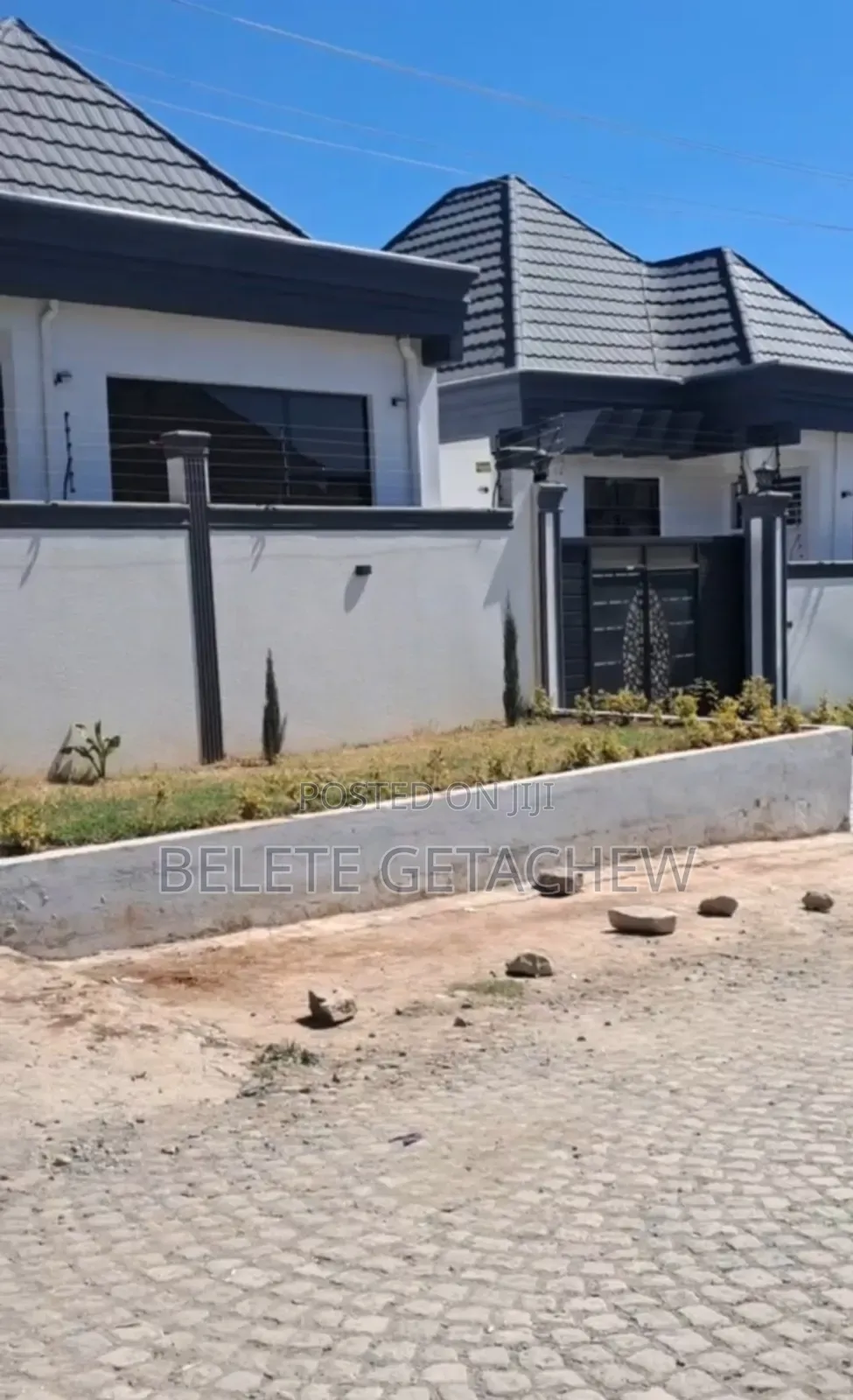 3bdrm Villa in Ayat Meri, Luxury, Bole for sale