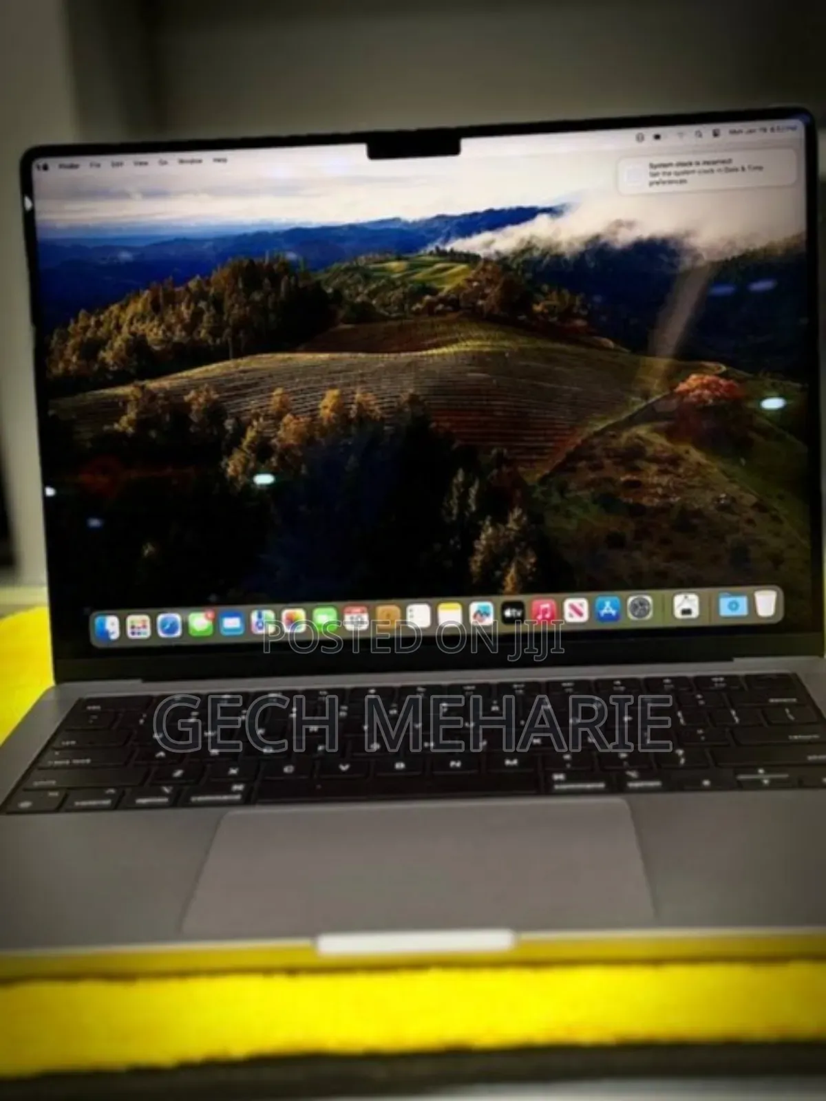 New Apple MacBook Pro 2023 M3 14-Inch 8GB Apple M3 Pro SSD 512GB