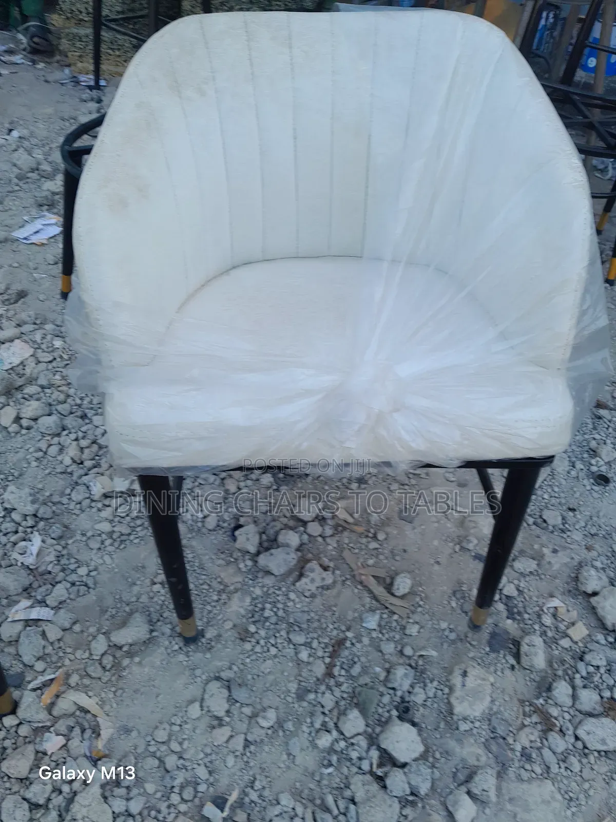 Dining ለሆቴል ለካፌ ወምበርና ጠረጼዛ