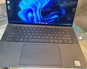 New Laptop Dell XPS 15 32GB Intel Core I7 SSD 512GB