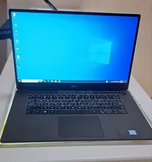 New Laptop Dell Precision 15 7520 32GB Intel Core I7 SSD 512GB