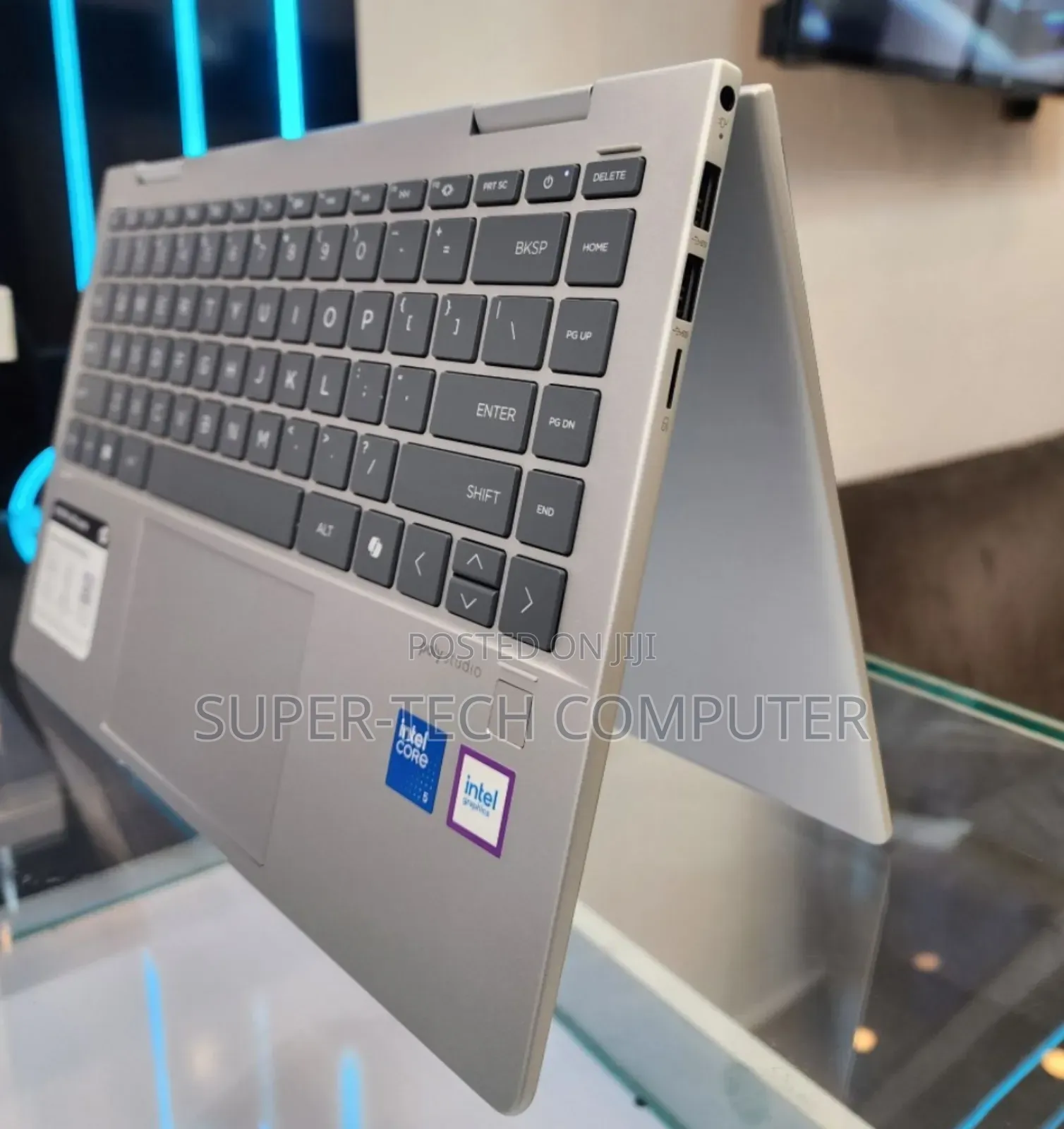 New Laptop HP Envy X360 8GB Intel Core I5 SSD 512GB