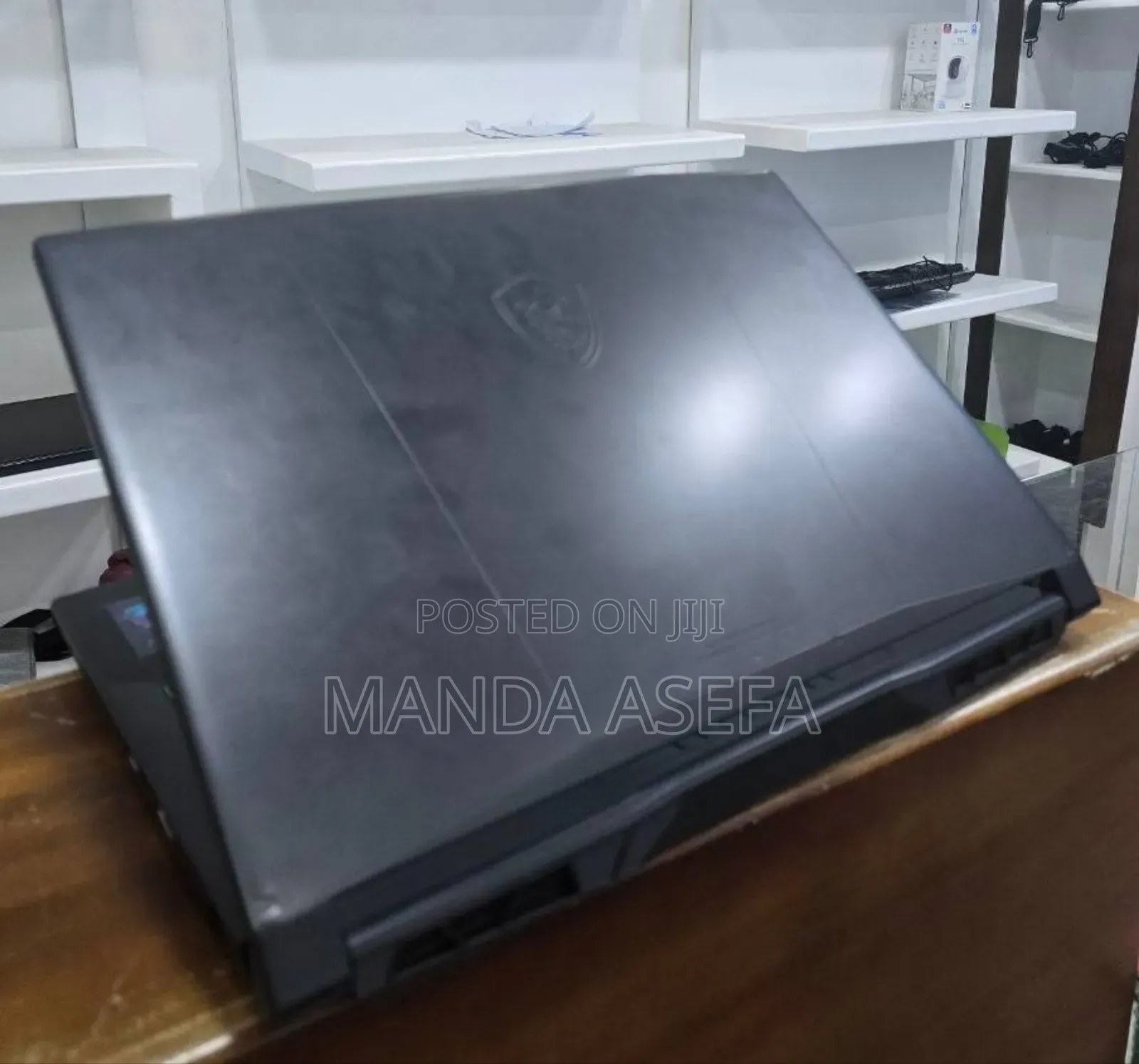 New Laptop MSI Katana 15 16GB AMD Ryzen 7 SSD 1T