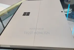 New Laptop Microsoft Surface Pro 7 8GB Intel Core I5 SSD 256GB