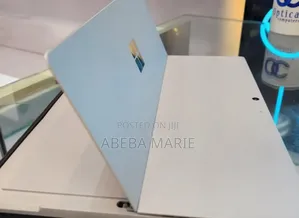 New Laptop Microsoft Surface Pro 7 8GB Intel Core I5 SSD 256GB