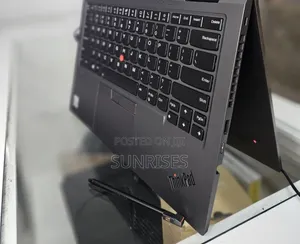 Photo - New Laptop Lenovo ThinkPad Yoga 16GB Intel Core I7 SSD 512GB