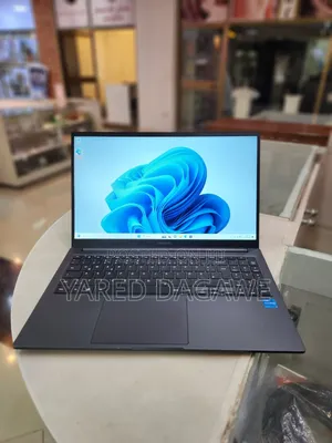 New Laptop Samsung 8GB Intel Core I3 SSD 256GB