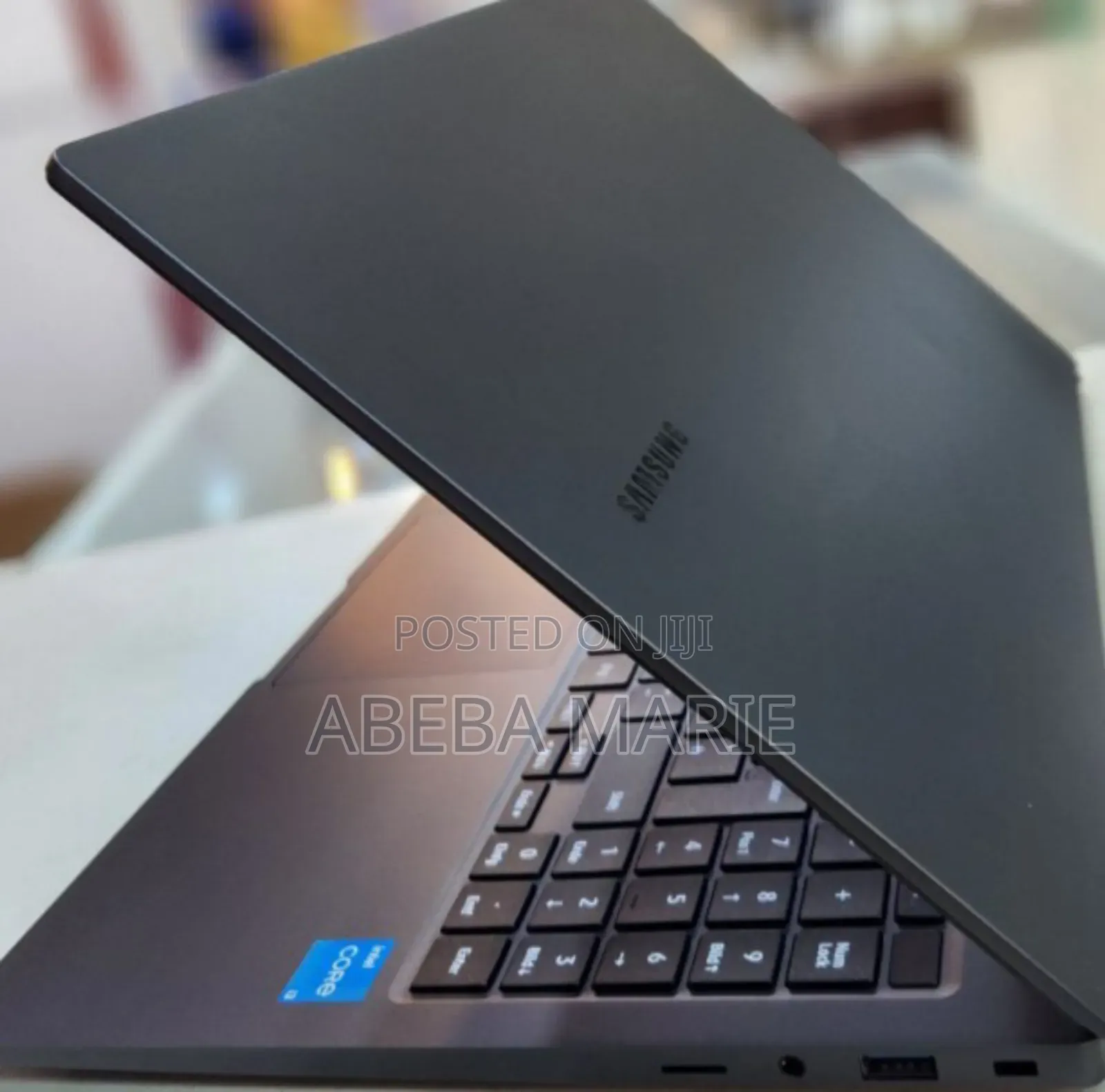 New Laptop Samsung 8GB Intel Core I3 SSD 256GB