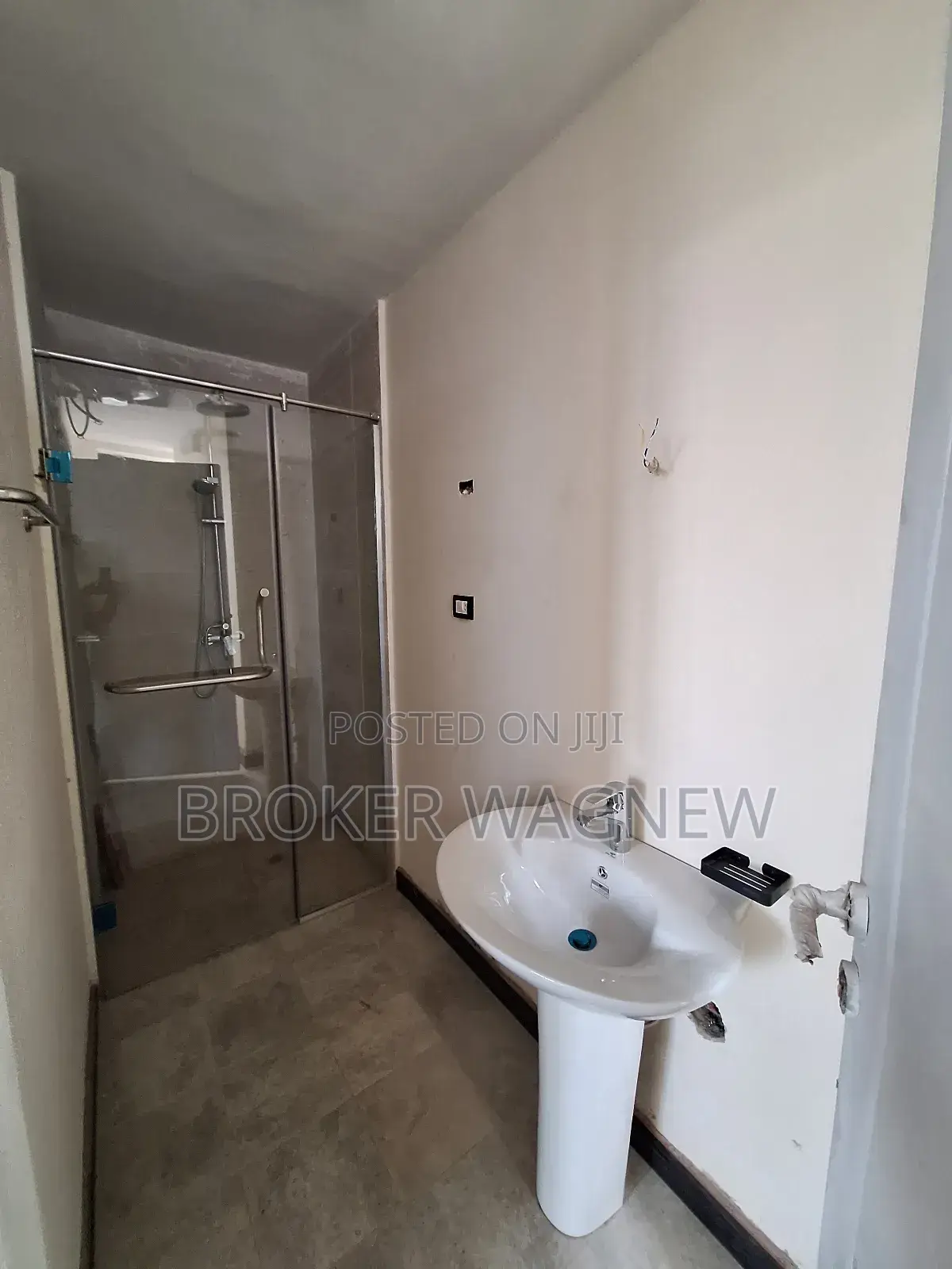 2bdrm Apartment in Yeka for rent