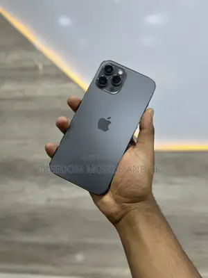 Photo - Apple iPhone 12 Pro Max 128 GB Black