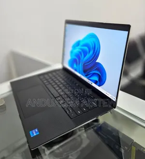 New Laptop Dell XPS 15 32GB Intel Core I7 SSD 512GB