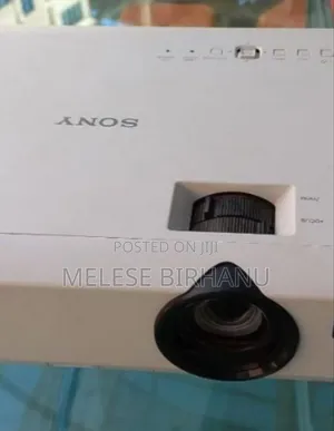 Photo - New Sony DX100 Projector