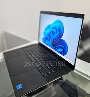 New Laptop Dell XPS 15 32GB Intel Core I7 SSD 512GB