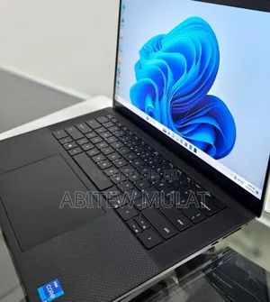 New Laptop Dell XPS 15 32GB Intel Core I7 SSD 512GB