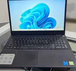 New Laptop Dell Vostro 15 3559 8GB Intel Core I5 SSD 256GB