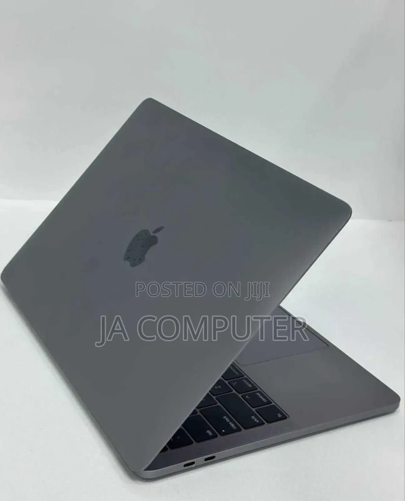 New Laptop Apple MacBook Pro 2019 8GB Intel Core I5 SSD 256GB