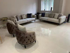 Photo - Present-Day Sofa Set With Unbelievable Quality.