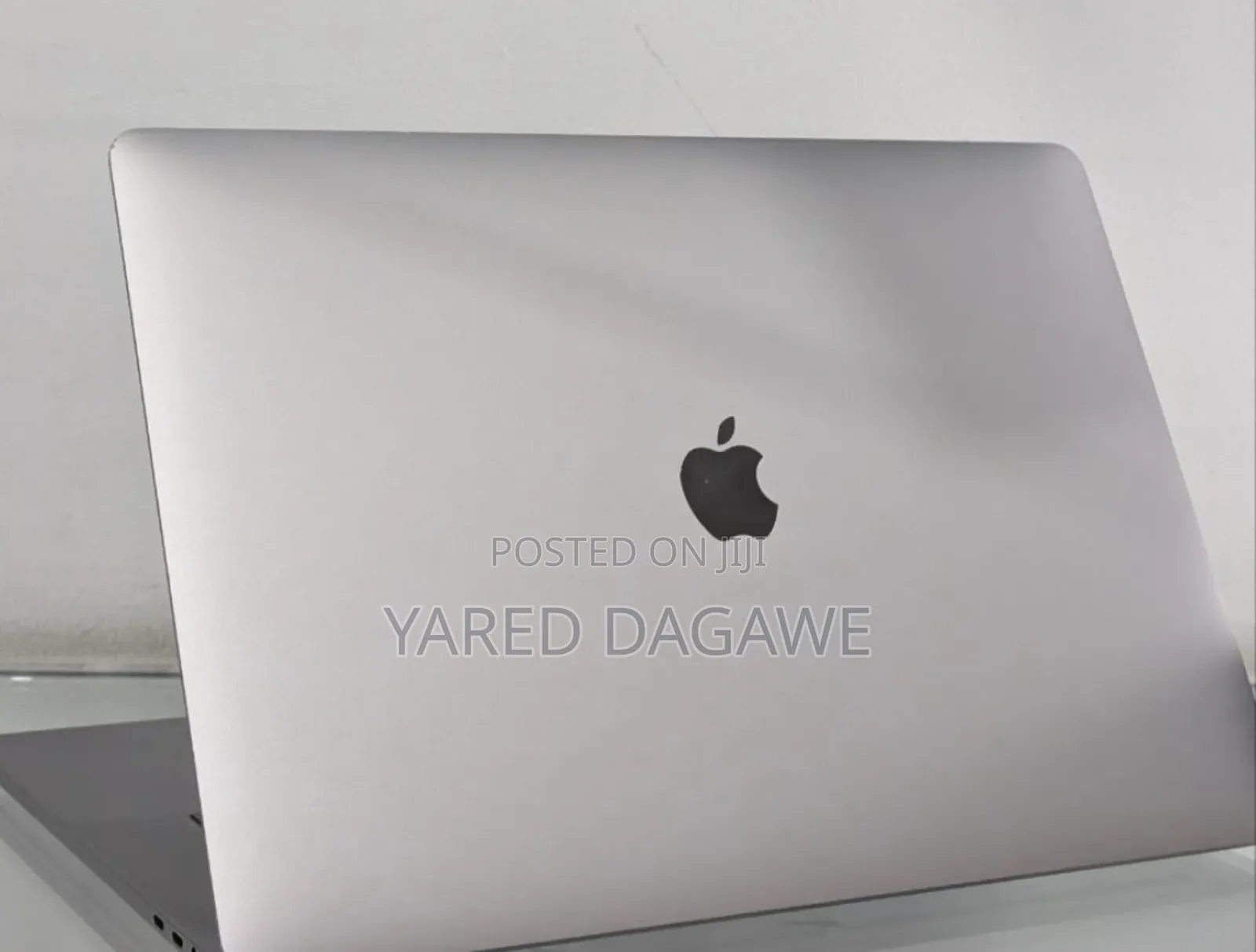 New Laptop Apple MacBook Pro 2018 16GB Intel Core I7 SSD 512GB