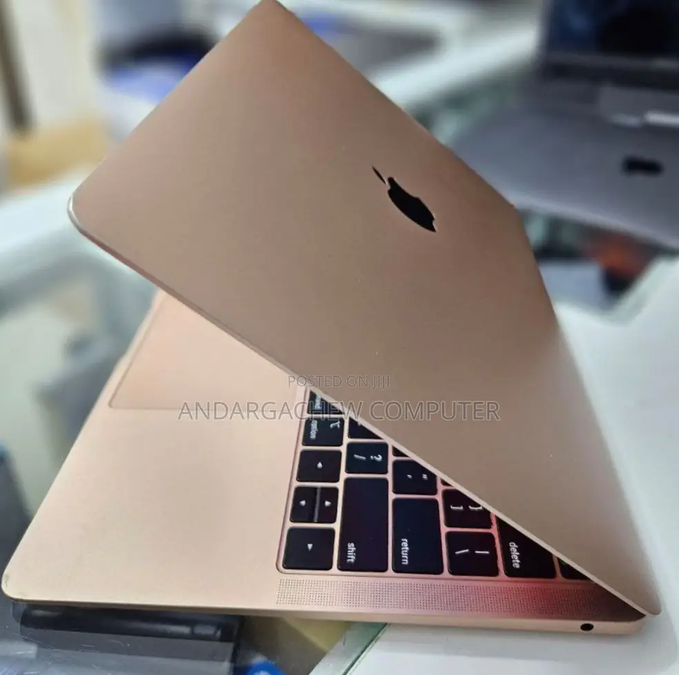 New Laptop Apple MacBook Air 2020 M1 8GB Intel Core I7 SSD 256GB