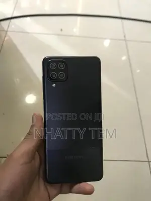 Photo - Samsung Galaxy A12 128 GB Black