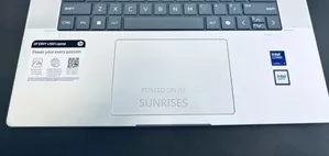 New Laptop HP Envy X2 16GB Intel Core Ultra 7 SSD 1T