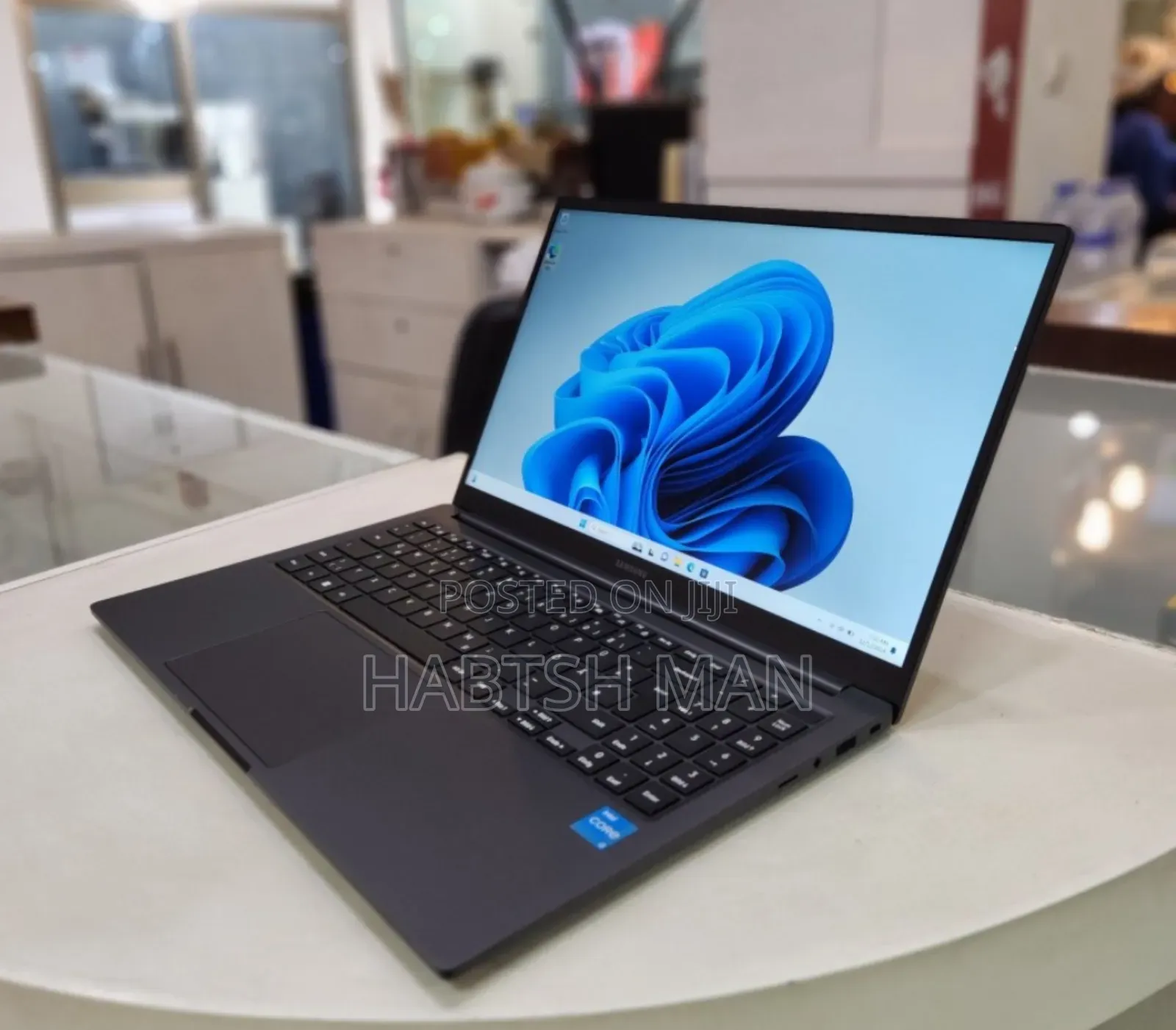 New Laptop Samsung Galaxy Book 2 8GB Intel Core I3 SSD 256GB