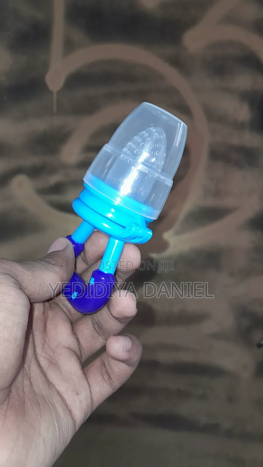 Fruit Feeder (አትክልት መመገቢያ)