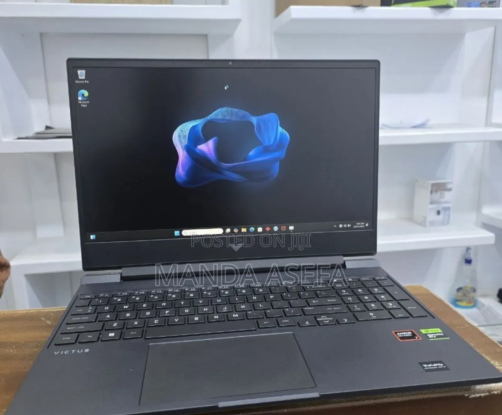 New Laptop HP Victus 16 16GB AMD Ryzen 7 SSD 1T