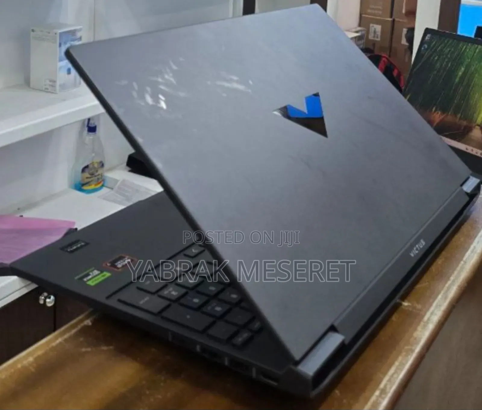 New Laptop HP Victus 16 16GB AMD Ryzen 7 SSD 1T