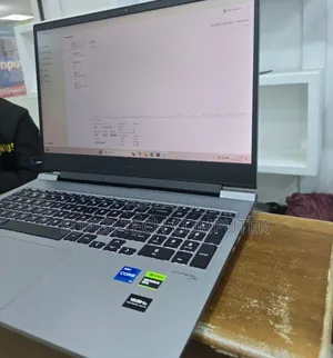 New Laptop HP Omen 16 32GB Intel Core I7 SSD 1T